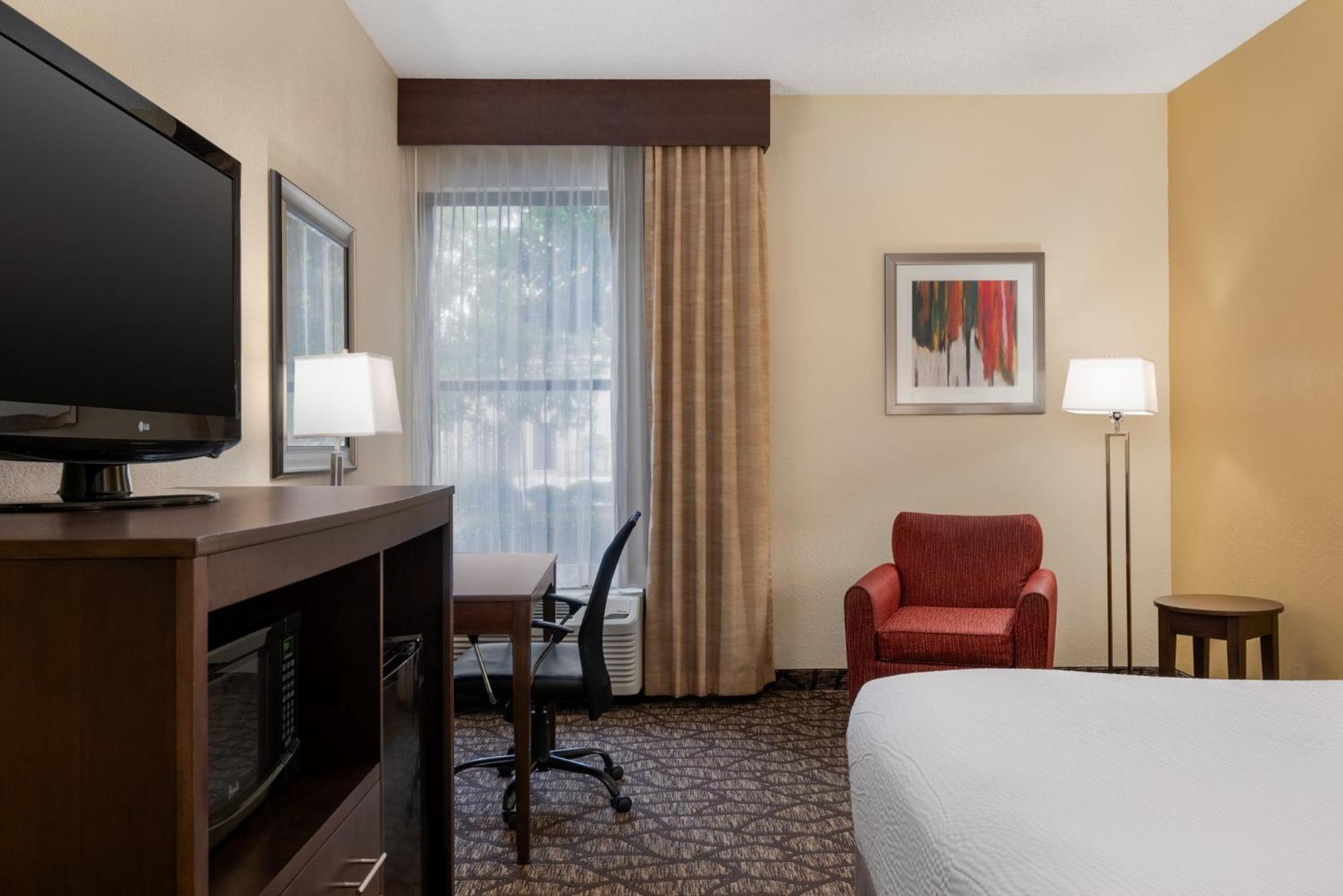 Holiday Inn Express Tallahassee By Ihg Exterior foto