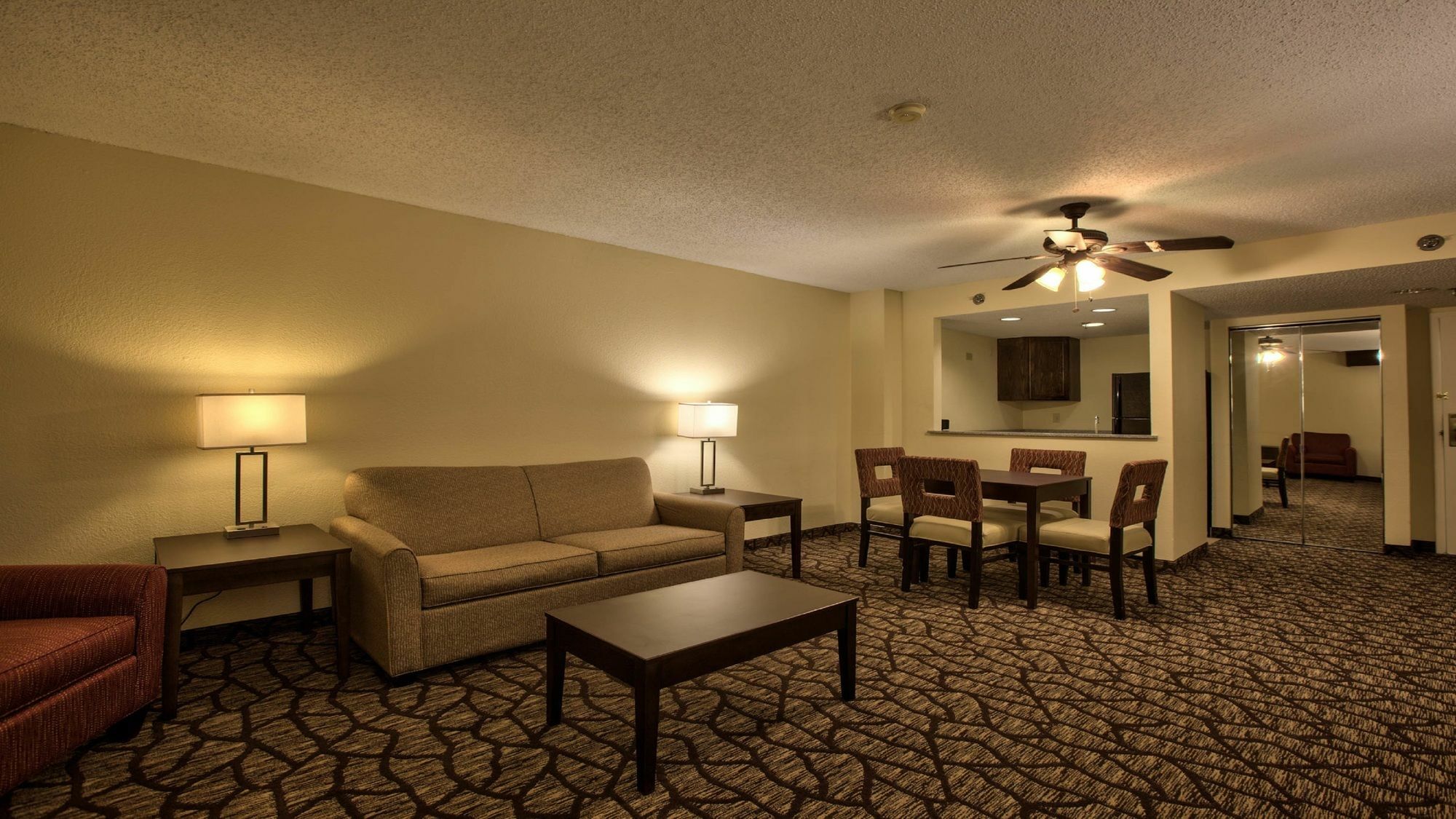 Holiday Inn Express Tallahassee By Ihg Exterior foto