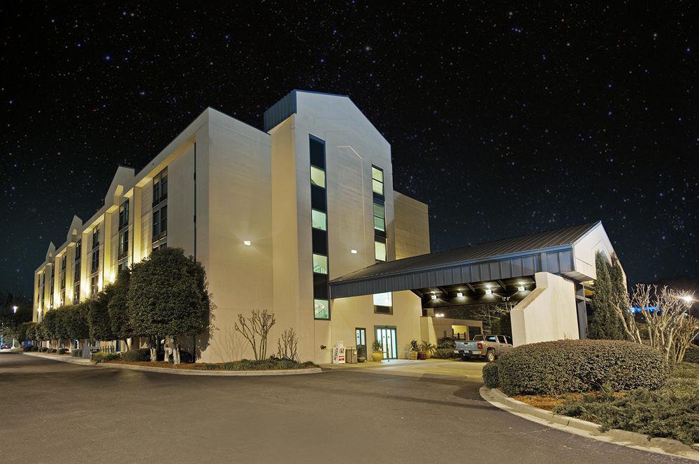 Holiday Inn Express Tallahassee By Ihg Exterior foto